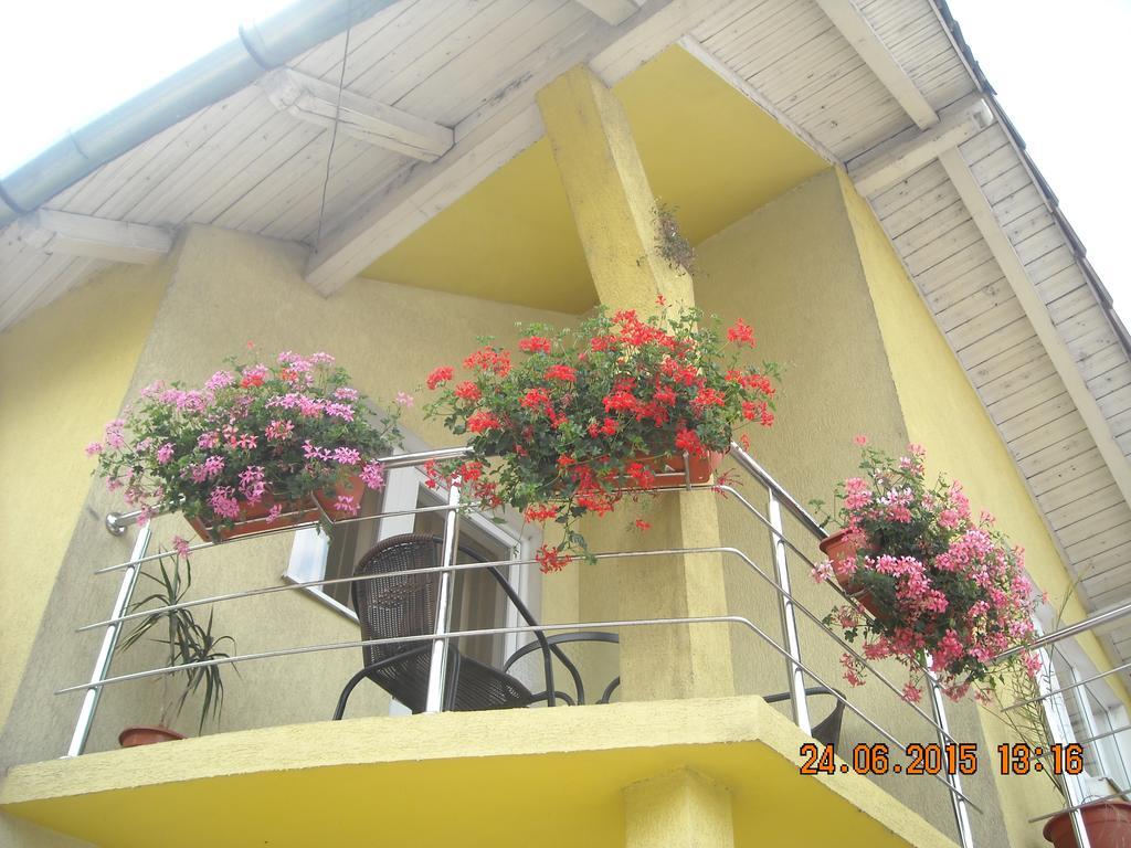 Casa Judith Турда Екстериор снимка