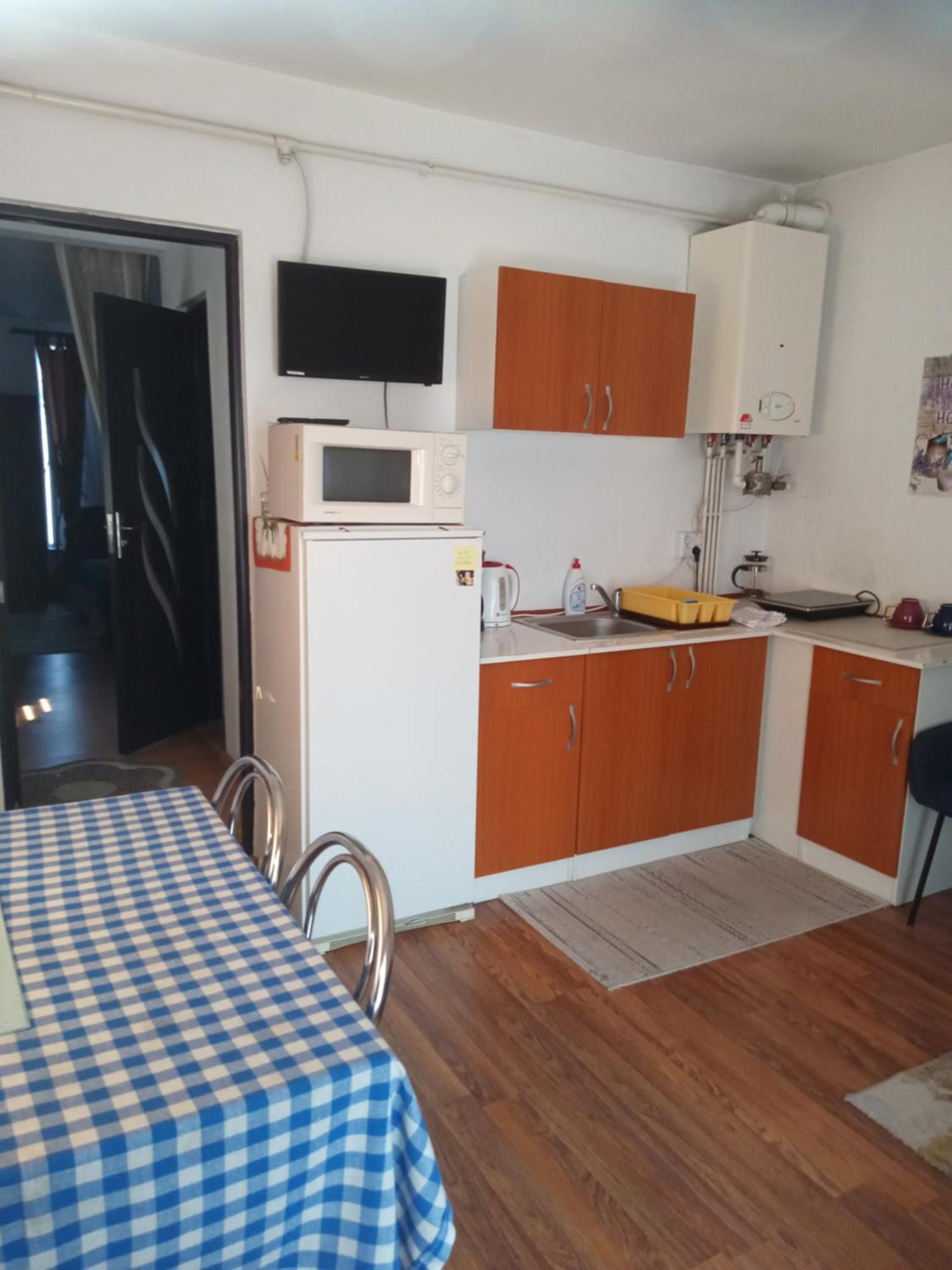 Casa Judith Турда Екстериор снимка
