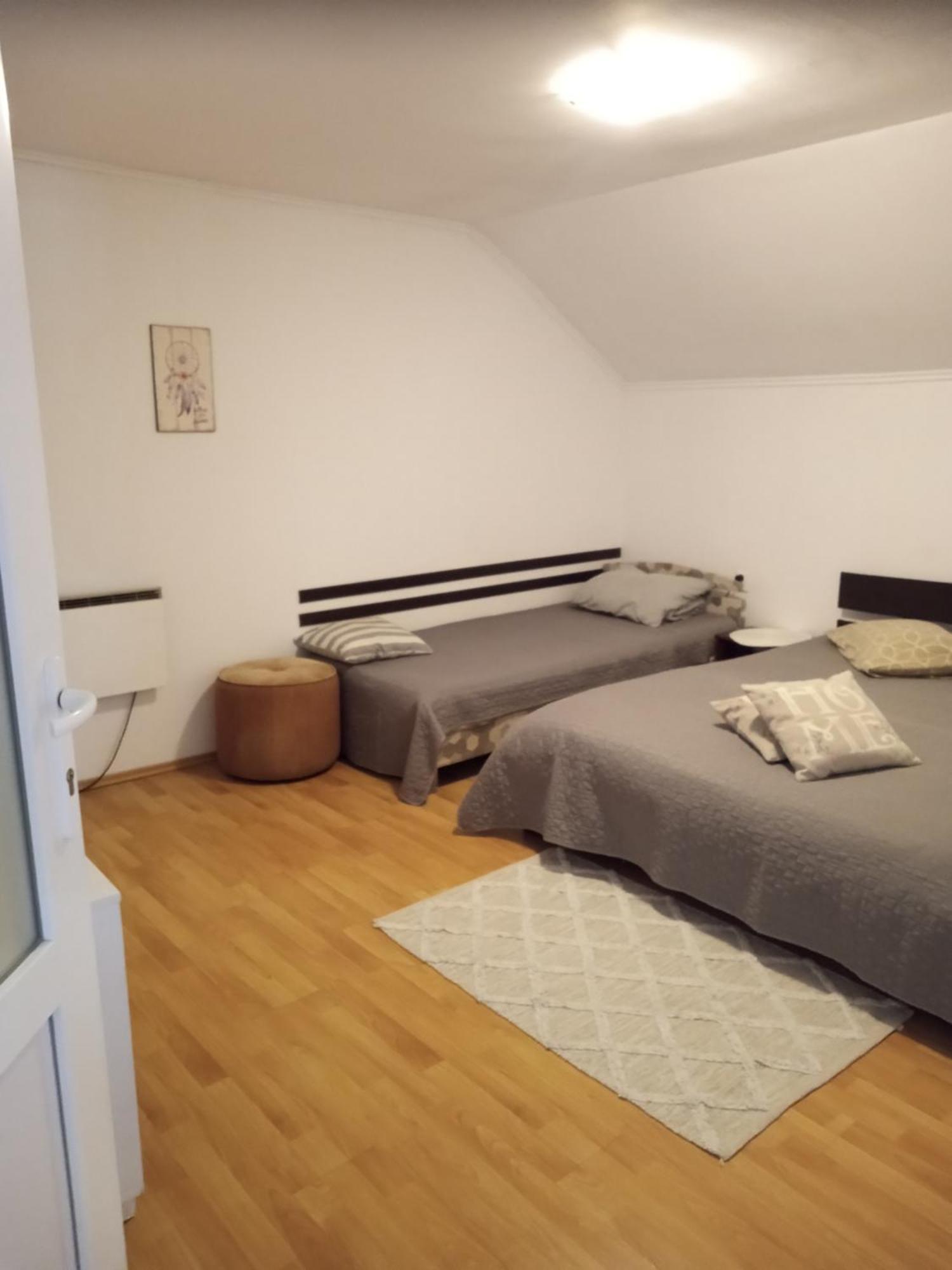 Casa Judith Турда Екстериор снимка